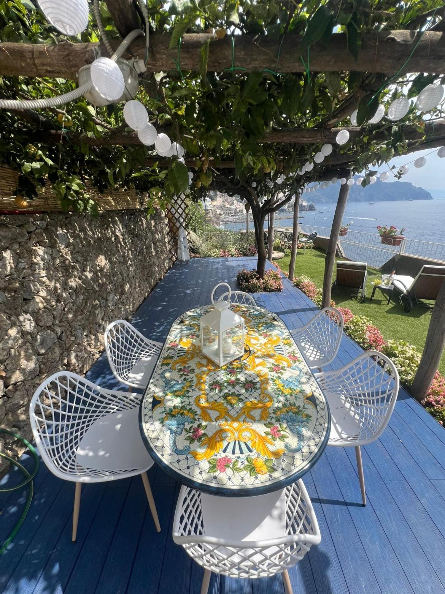 Appartamento Di Raphael Con Discesa Privata Al Mare Amalfi Exterior foto